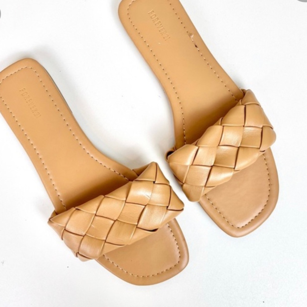 Forever 21 Chunky Braided Crosshatch Nude Slides Size 6